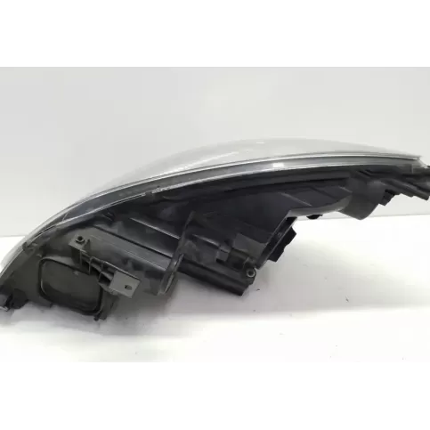 1305631039 фара передняя Opel Zafira C 2012