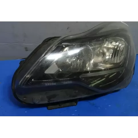 13446799 фара передня Opel Corsa D 2009