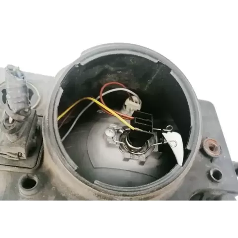 14734300 фара передняя Volvo S70 V70 V70 XC 2000