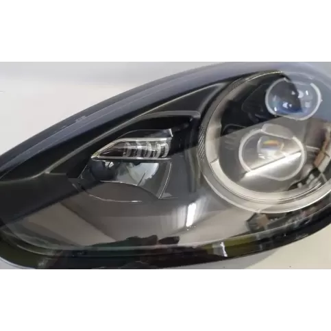 1EX01109905 фара передня Porsche Panamera (970) 2013