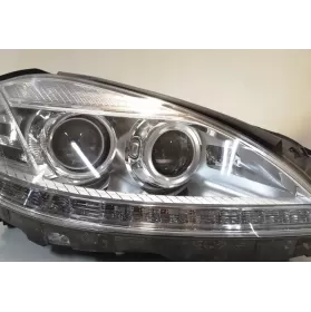 2218201059 фара передняя Mercedes-Benz S W221 2009