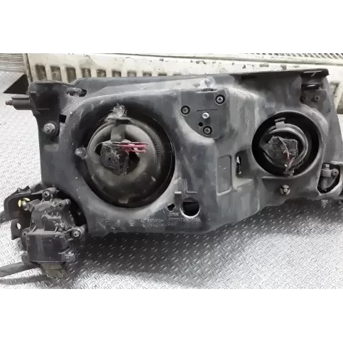 22874984 фара передняя Lexus LS 400 1992