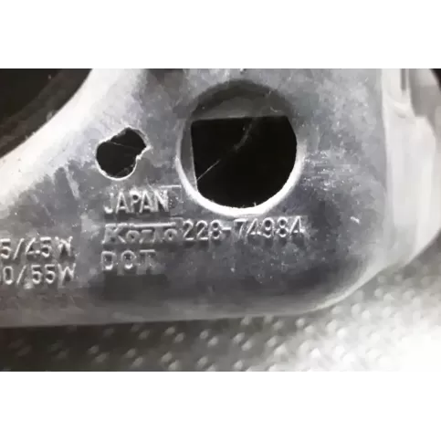 22874984 фара передняя Lexus LS 400 1992