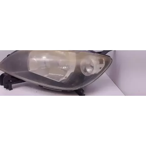 3M7113W030 фара передняя Mazda 2 2009