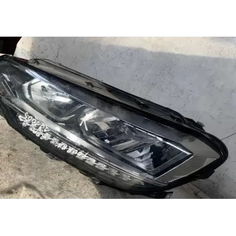 5TB941035C фара передня Volkswagen Touran III 2020