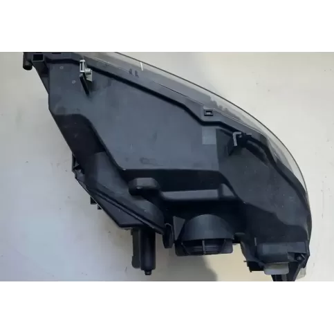 6260300002 фара передня BMW 3 E90 E91 2005