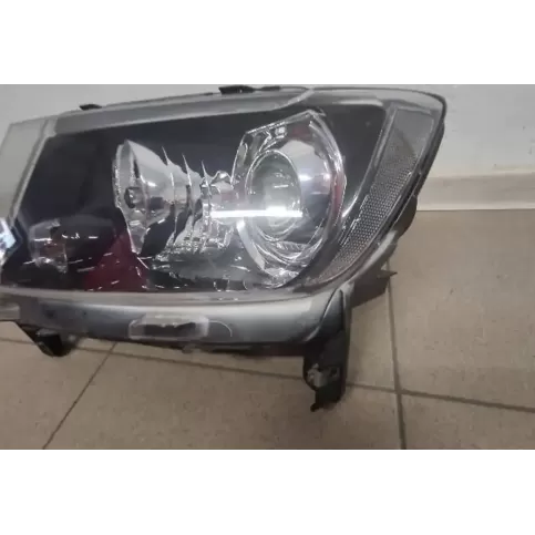 68185341AA фара передня Jeep Compass 2014