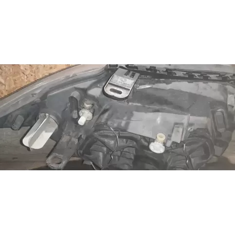 692448713 фара передня BMW 1 E82 E88 2007