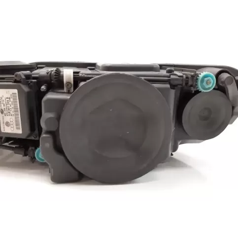 7L6941040C фара передняя Volkswagen Touareg I 2009