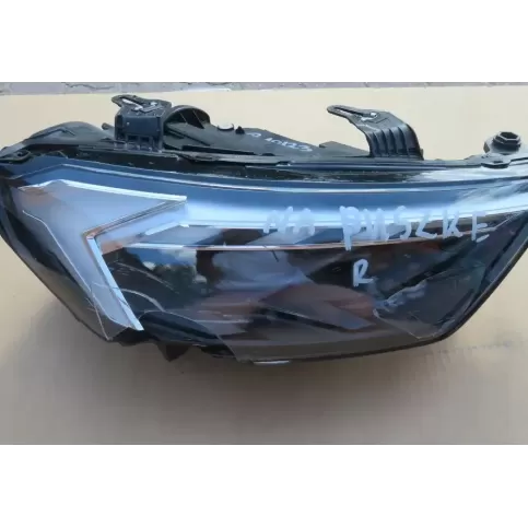 82A941034D фара передня Audi A1 2021