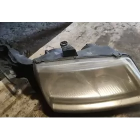 89010467 фара передняя Saab 9-5 2004