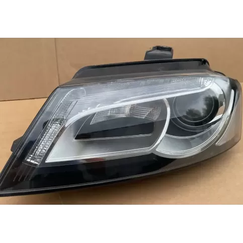 8P0941003BG фара передня Audi A3 S3 A3 Sportback 8P 2010