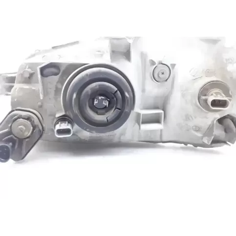 921012C020 фара передняя Hyundai Coupe 2002