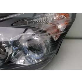 921012L520 фара передняя Hyundai i30 2011