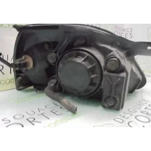 92101FD011 фара передняя KIA Rio 2000