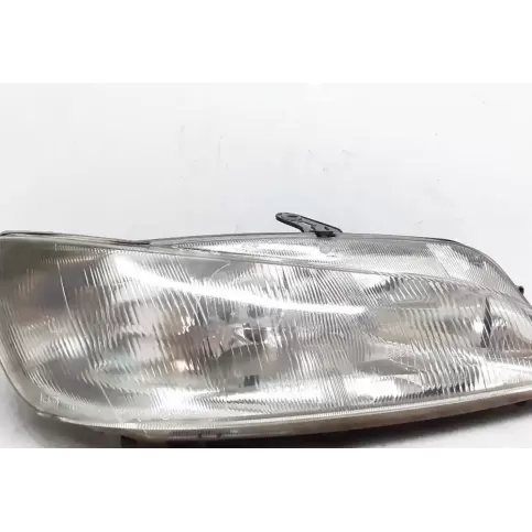 9630218980 фара передняя Peugeot 306 1994