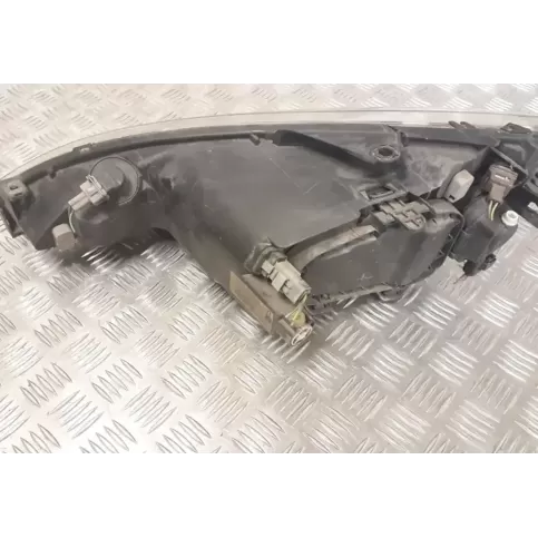 9630869680 фара передняя Peugeot 206 2003