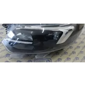 983283768000 фара передня Opel Zafira C 2019