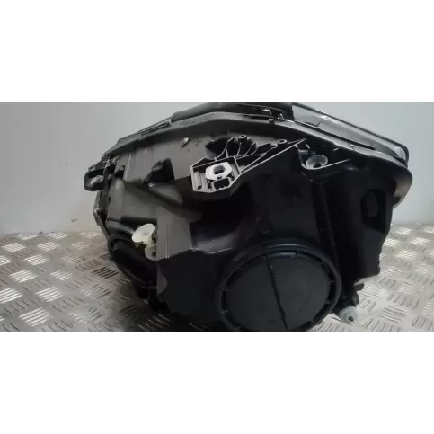A1768201961 фара передняя Mercedes-Benz A W176 2017