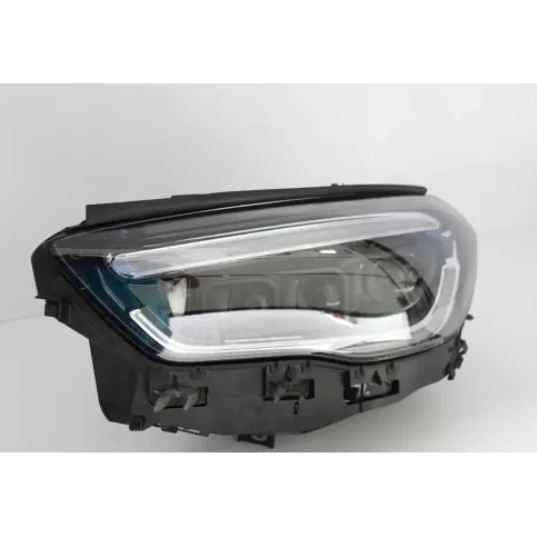 A2479064105 фара передня Mercedes-Benz GLA H247 2020