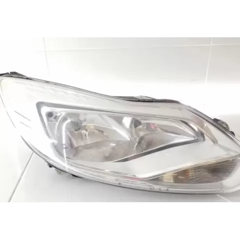 BM5113W029AK фара передняя Ford Focus 2010