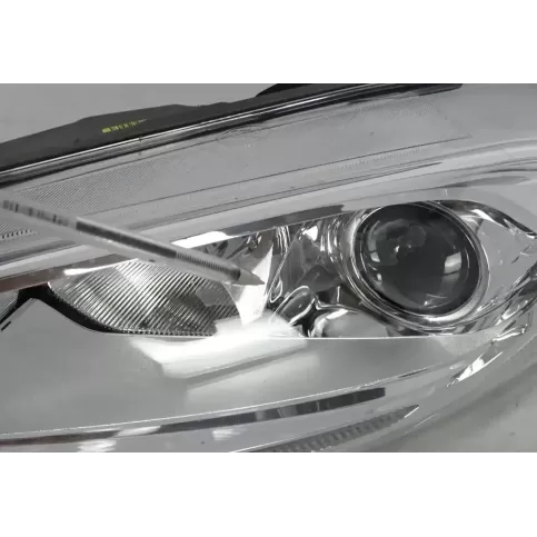 C1BB-13WO30-CG фара передняя Ford Fiesta 2016
