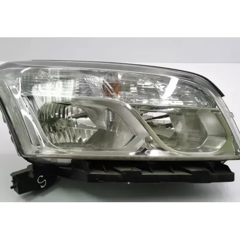 E1313684 фара передняя Chevrolet Trax 2013