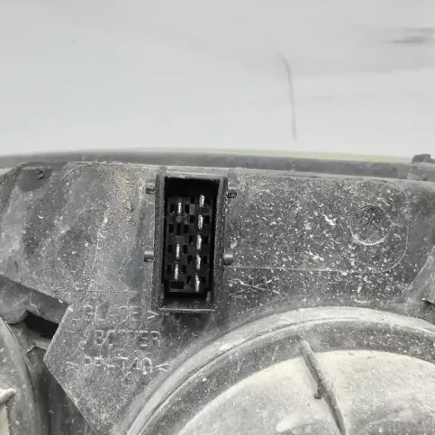 E17502A011A фара передняя Peugeot 307 2005