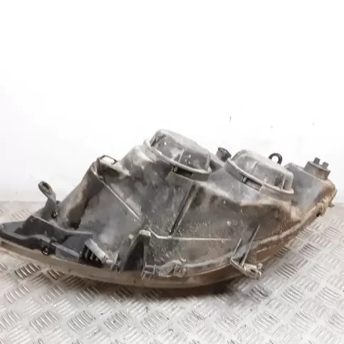 E17502A011A фара передняя Peugeot 307 2005