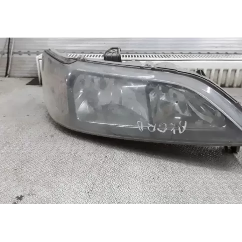 E1797798 фара передня Honda Accord 2000