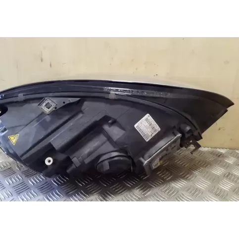 LE07A6168 фара передняя Volkswagen Up 2012