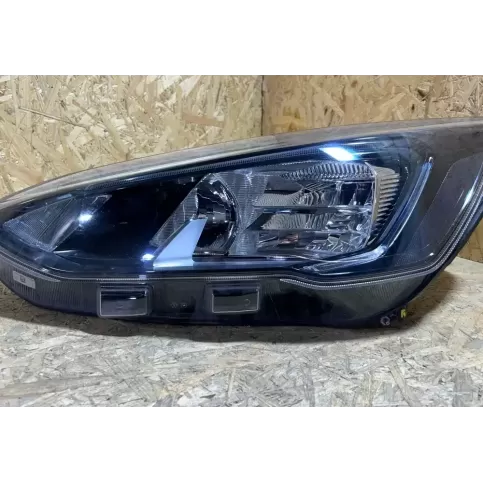 MX7B13E015 фара передняя Ford Focus 2019