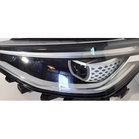 00217506 фара передняя Volkswagen ID.4 2021