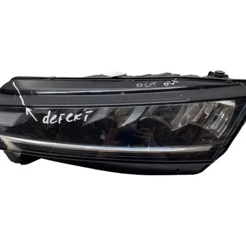 030111823100 фара передняя Skoda Octavia Mk4 2021