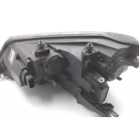 030124260208 фара передняя Volkswagen Sharan 2015