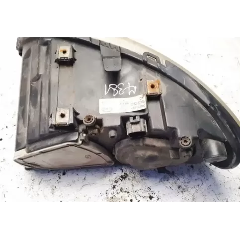 04857830ABH фара передня Chrysler Voyager 2004