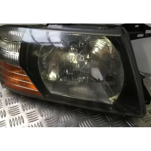 10087419 фара передняя Mitsubishi Pajero 2001
