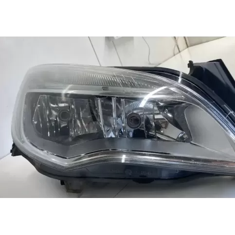 13253657RH фара передняя Opel Astra J 2011