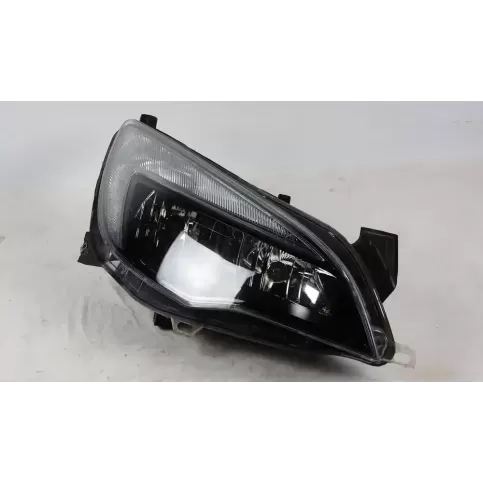 13371596 фара передняя Opel Astra J 2011