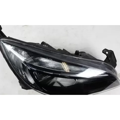 13371596 фара передняя Opel Astra J 2011