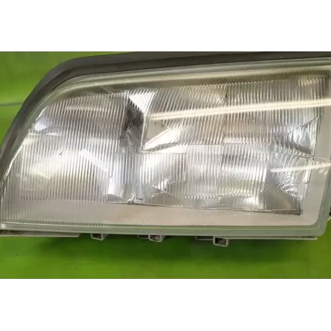 2028200966 фара передняя Mercedes-Benz C W202 1997
