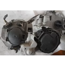 2038203861 фара передняя Mercedes-Benz C W203 2002