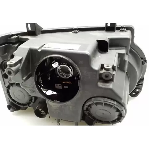 23900100 фара передняя Land Rover Range Rover Sport L320 2007