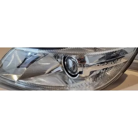 24705505000177 фара передня Skoda Octavia Mk2 (1Z) 2010