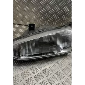 3206010051 фара передняя Peugeot 306 1999