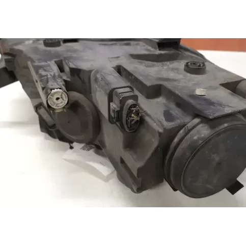 3C0941005T фара передня Volkswagen PASSAT B6 2008