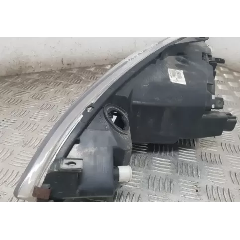 4600257007 фара передня Peugeot 206 2007