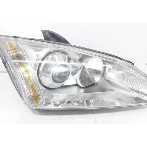 4M5113K060AA фара передняя Ford Focus 2005