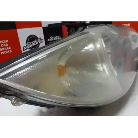 6924488 фара передня BMW 1 E81 E87 2006