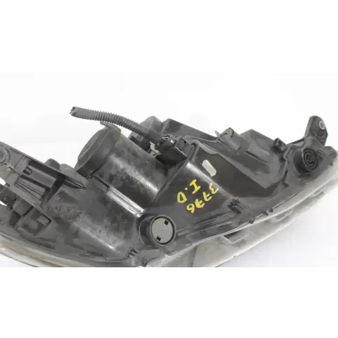 6J8941015 фара передня Seat Toledo IV (NH) 2012